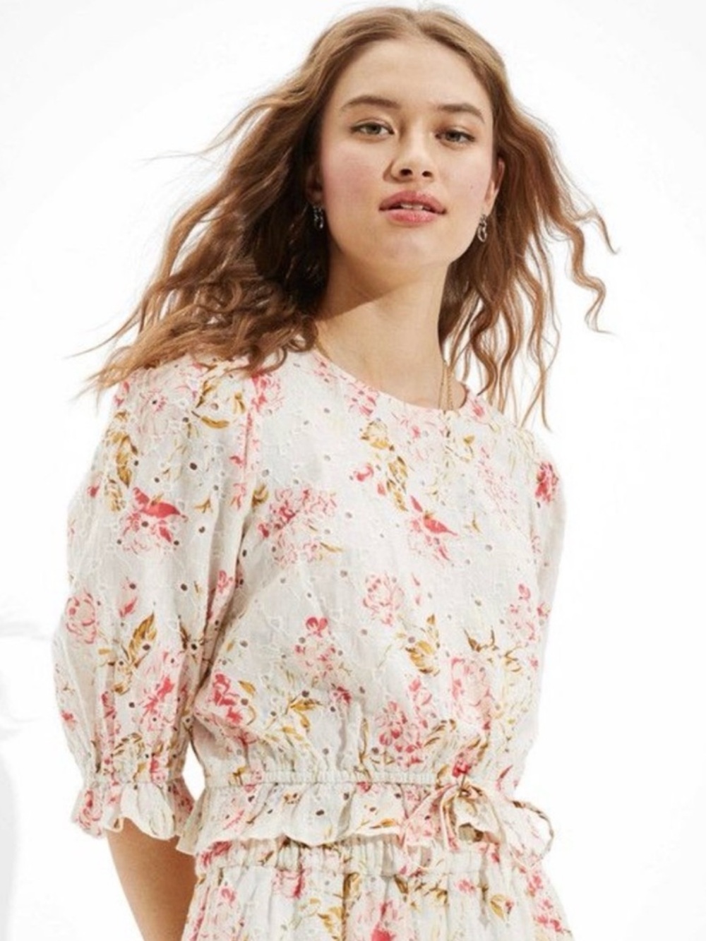 American Eagle Crop Top Eyelet Embroidered Floral Boho Cotton Linen XS Coquette